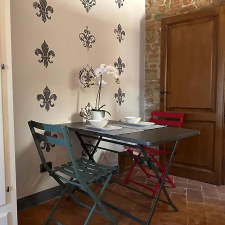 Tuscan Palace - Petit Apartment Montepulciano Exterior photo